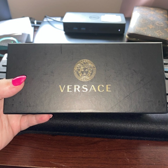 Versace Sunglasses - Picture 3 of 6